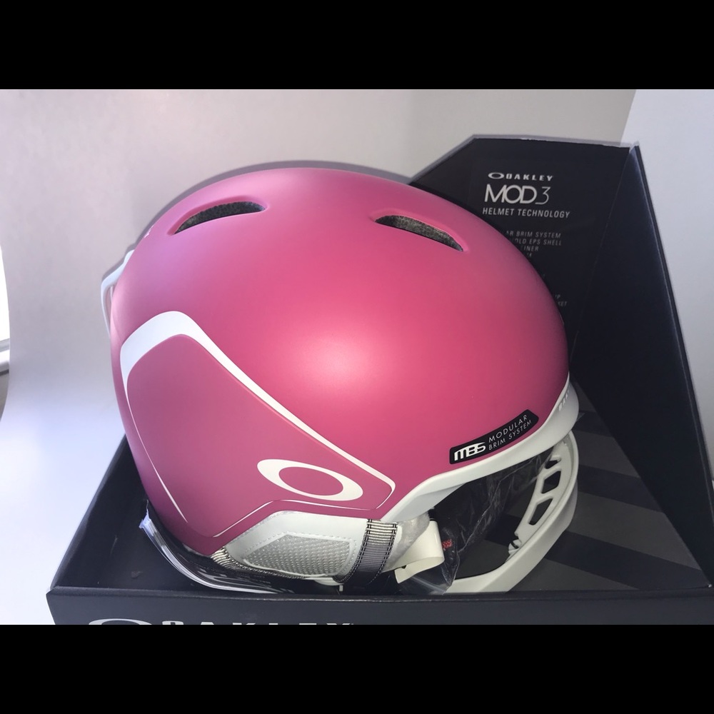 Oakley Mod 3 Helmet